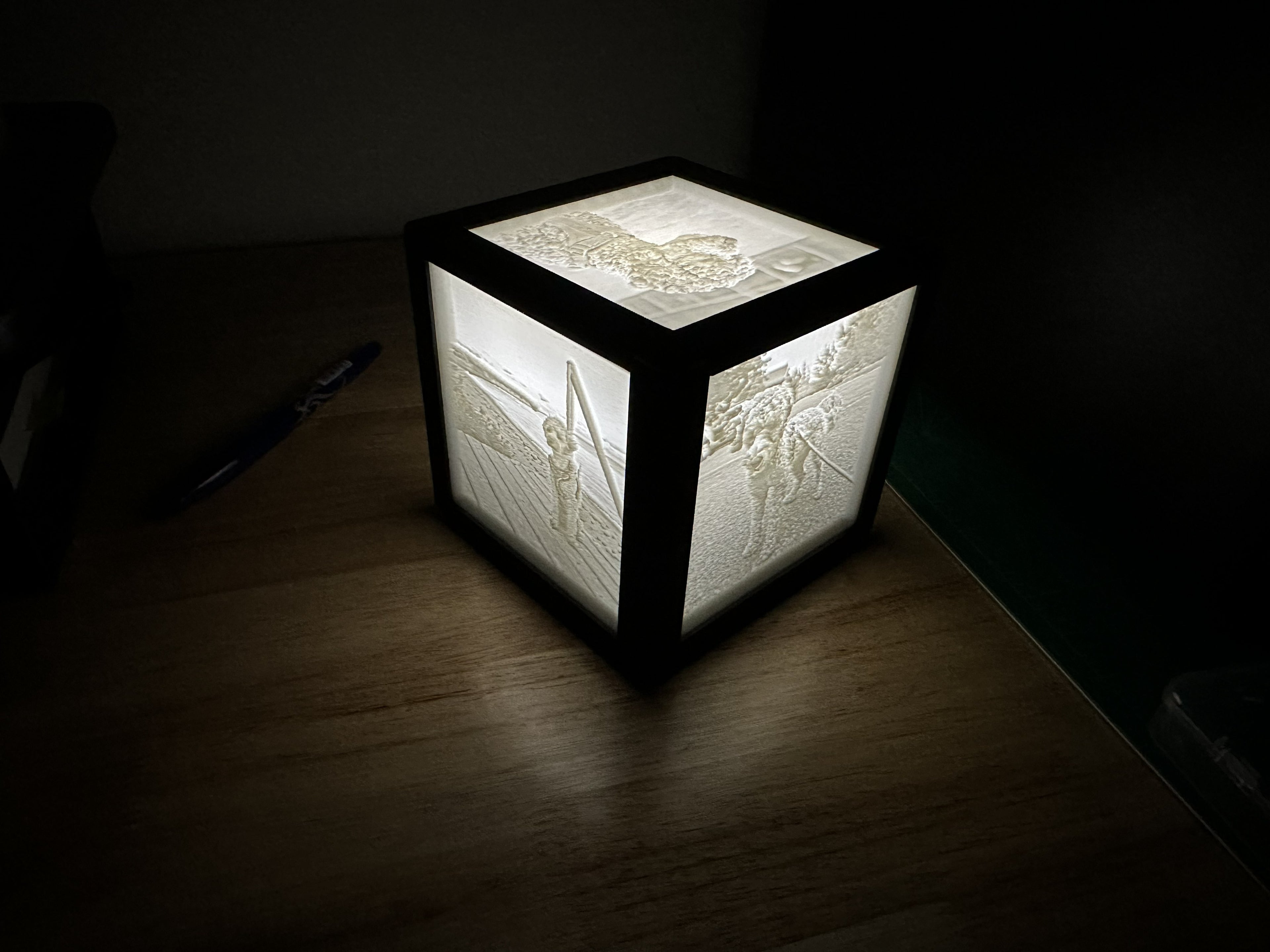 Customizable Lithophane Cube